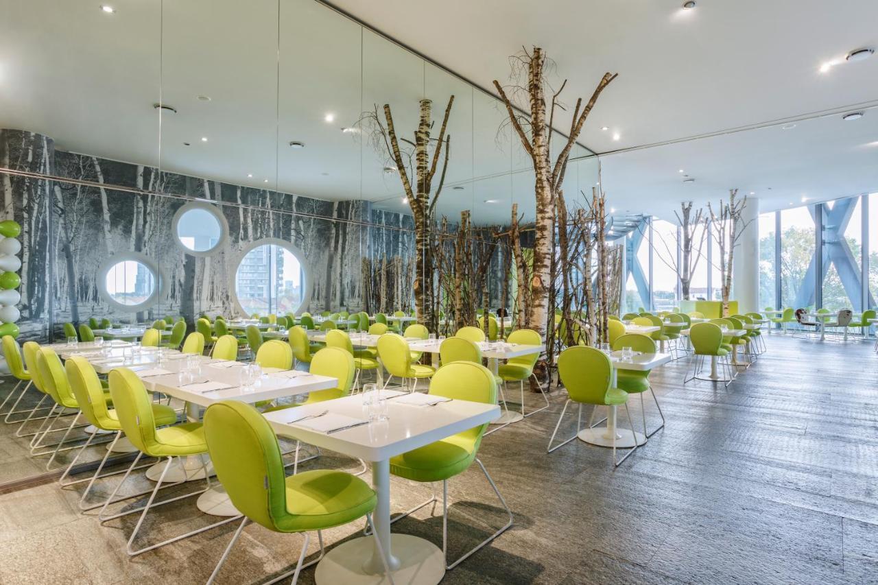 Voco Milan-Fiere By Ihg Hotel Exterior photo