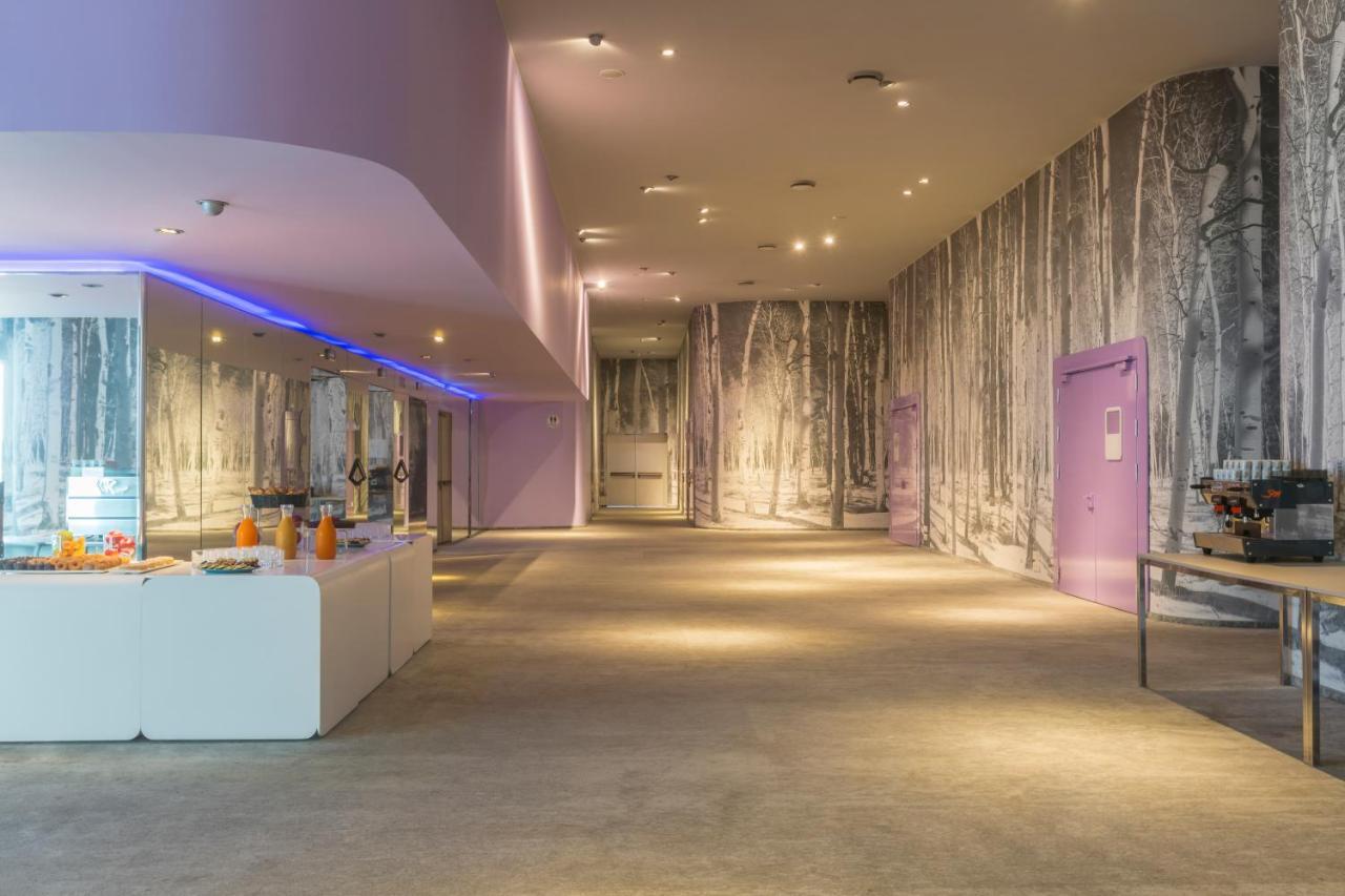 Voco Milan-Fiere By Ihg Hotel Exterior photo