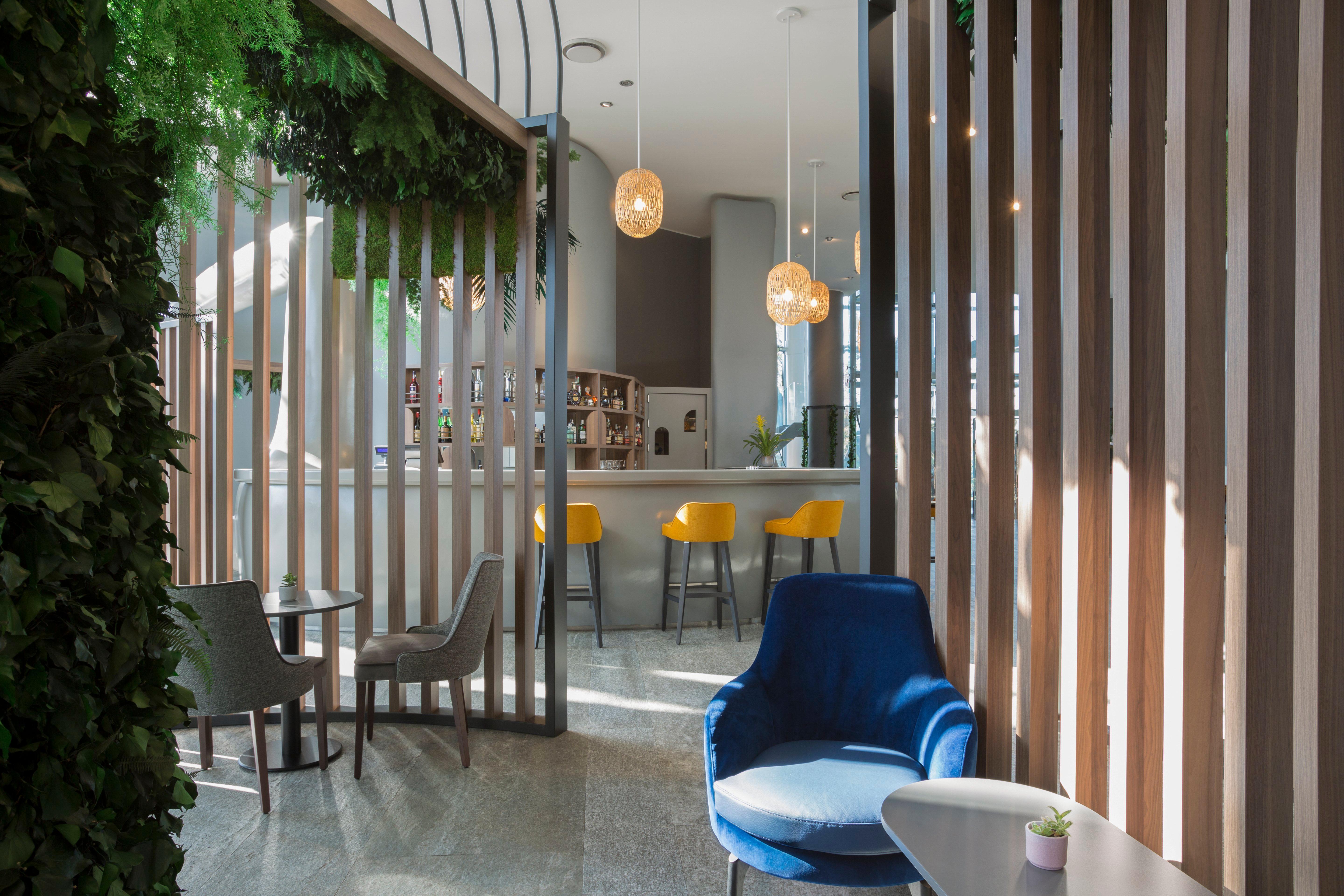 Voco Milan-Fiere By Ihg Hotel Exterior photo