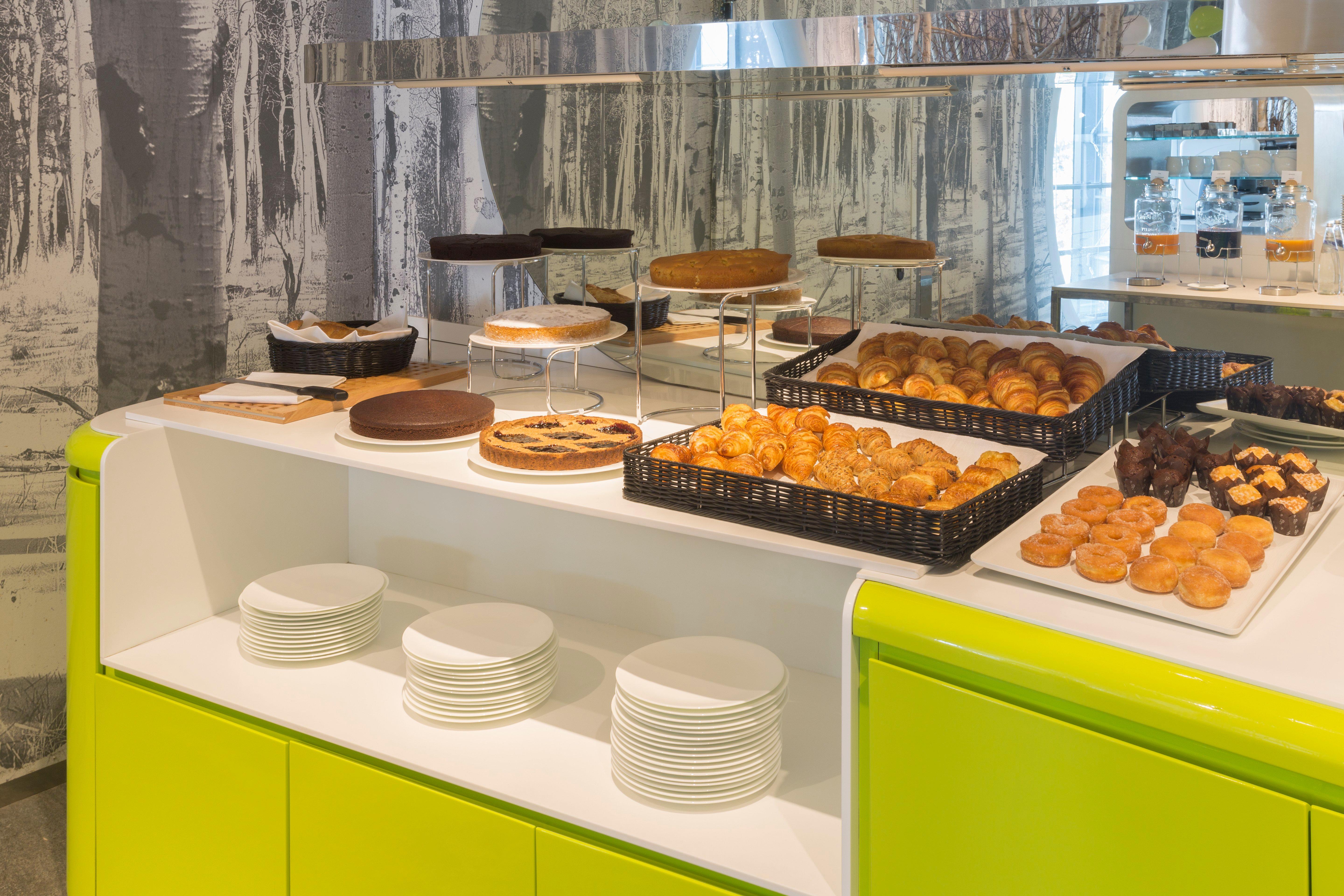 Voco Milan-Fiere By Ihg Hotel Exterior photo